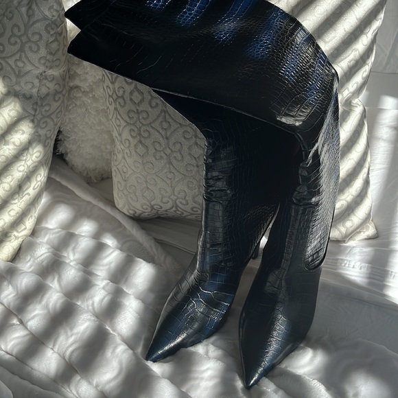 New Jimmy Choo Blue Mavis 100 Navy Croc Embossed Leather Knee High Boots - Picture 4 of 8